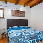 2 With Pool Krk By Guide Villa Gostinjac