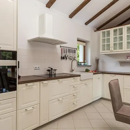 别墅 2 With Pool Krk By Guide *