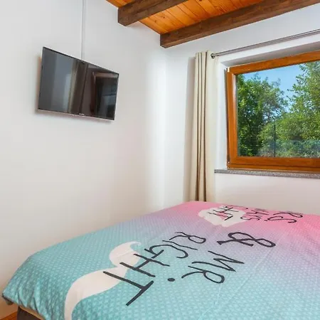 2 With Pool Krk By Guide 别墅 *