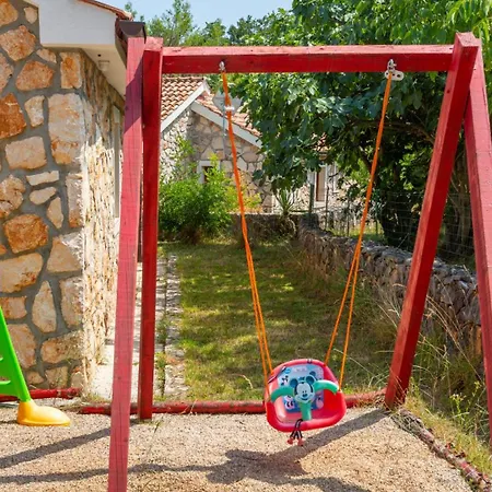 别墅 2 With Pool Krk By Guide Gostinjac