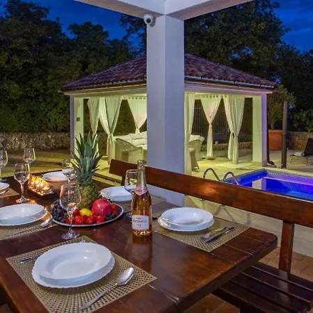 2 With Pool Krk By Guide * Gostinjac