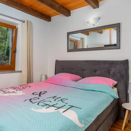 2 With Pool Krk By Guide Gostinjac