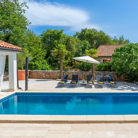 Βίλα 2 With Pool Krk By Guide *