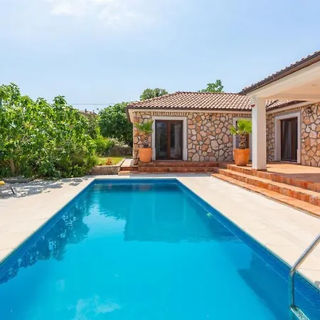 2 With Pool Krk By Guide * Gostinjac