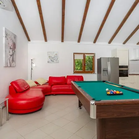 2 With Pool Krk By Guide Βίλα *