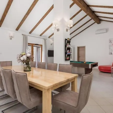 2 With Pool Krk By Guide * Gostinjac