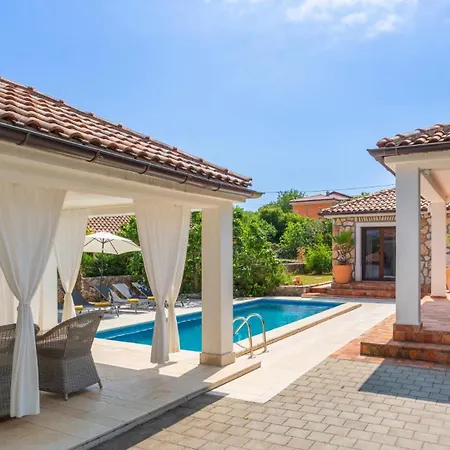 2 With Pool Krk By Guide Βίλα *