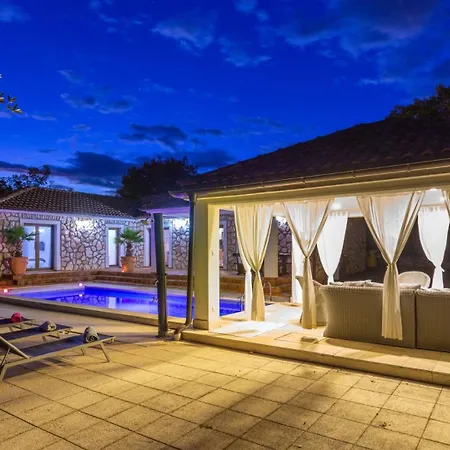 2 With Pool Krk By Guide Gostinjac